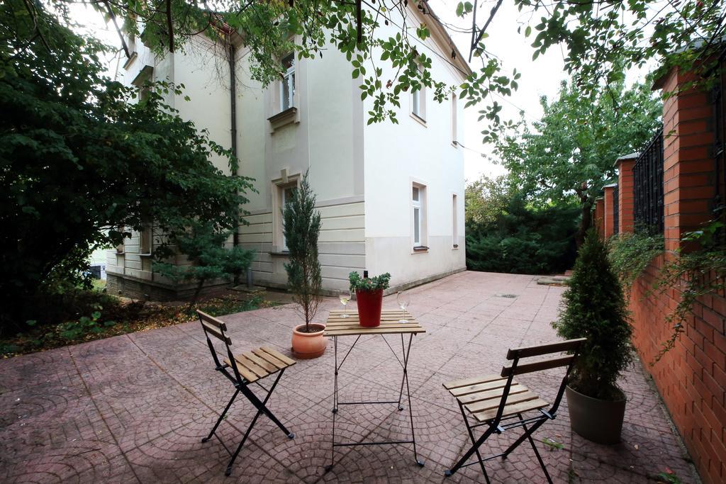 Historic Villa Apartments Praag Kamer foto